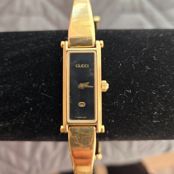 GUCCI Gold Bangle Watch - Picture 4 of 13